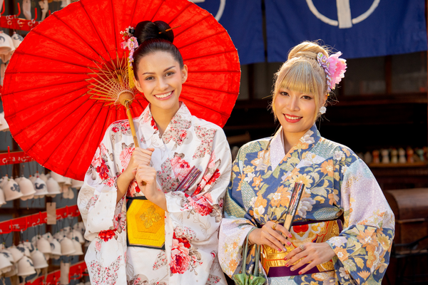 The Ultimate Japan Travel Guide: Must-See Attractions, Unique Experiences, and Food You Can’t Miss